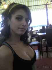 romantic woman looking for guy in Amasa, Michigan